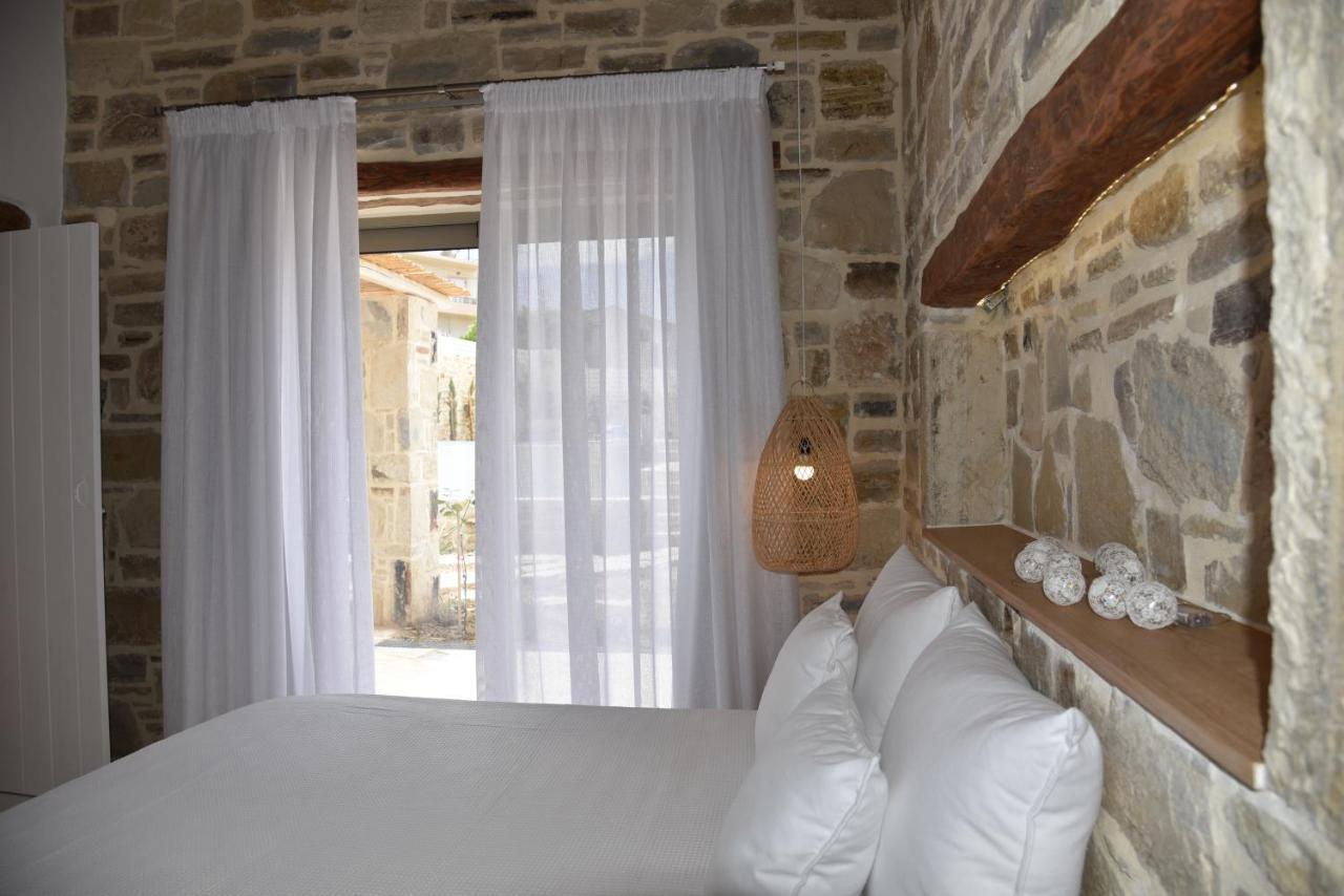 Laini Luxury Suites Pombia Eksteriør billede